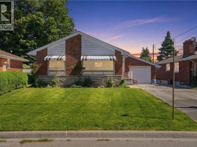House for sale in Ancaster, Ontario
