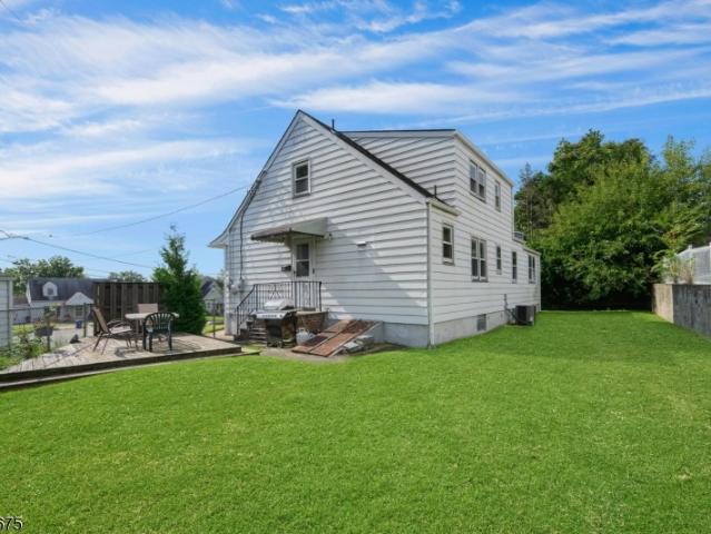 House for sale in Bloomfield, New Jersey