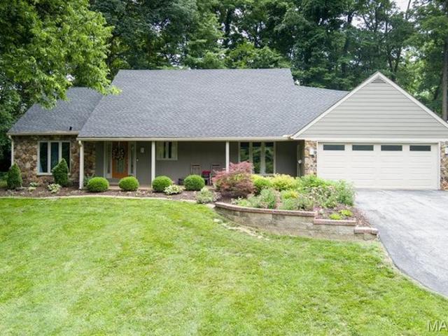 House for sale in Belleville, Illinois