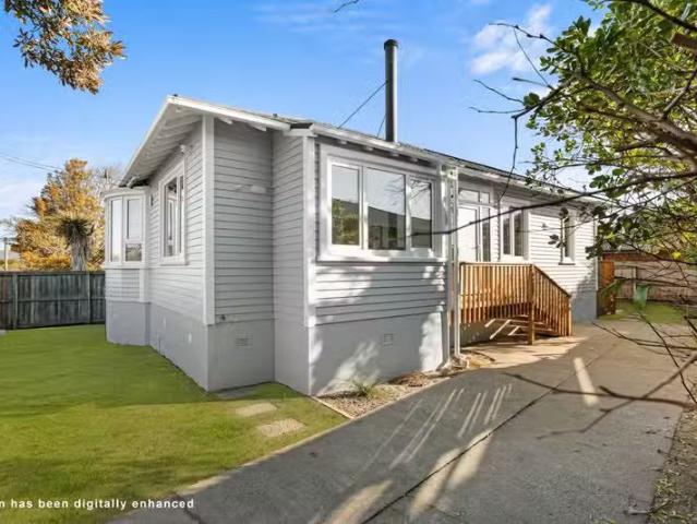 House for sale in Chaslands, Canterbury