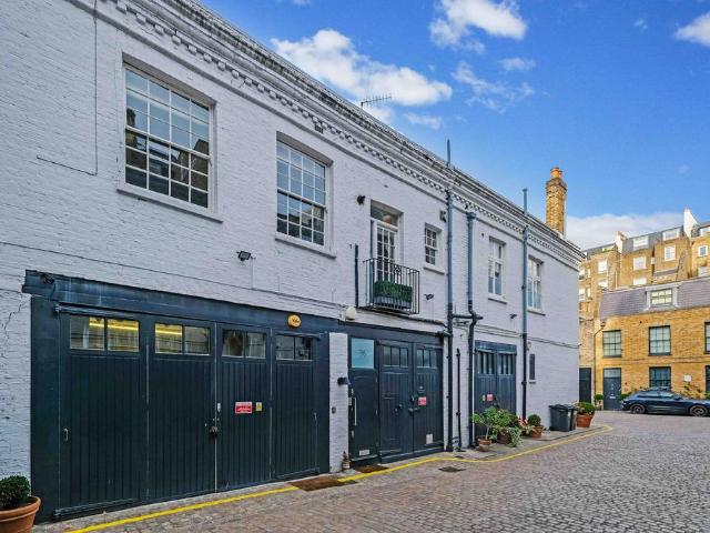 House for rent in Royal Borough of Kensington and Chelsea, Greater London