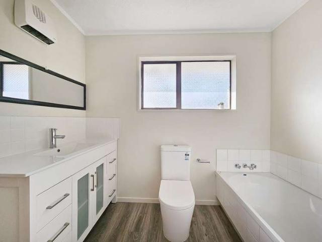 House for rent in Chaslands, Canterbury