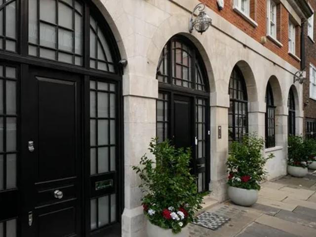 House for rent in Mayfair, Greater London
