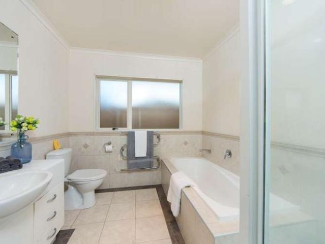 House for rent in Howick, Oroua County