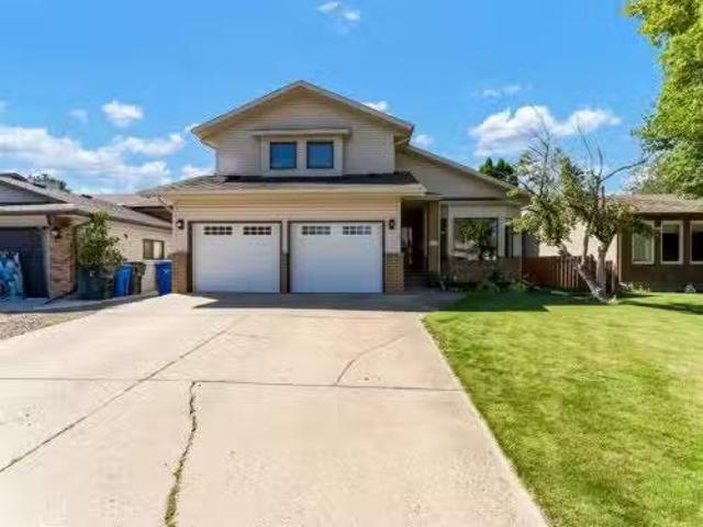 House for sale in Medicine Hat, Alberta