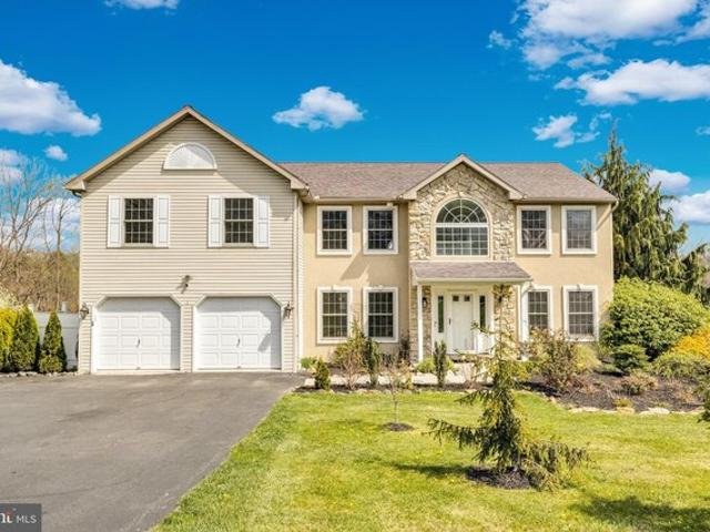 House for sale in Fleetwood, Pennsylvania