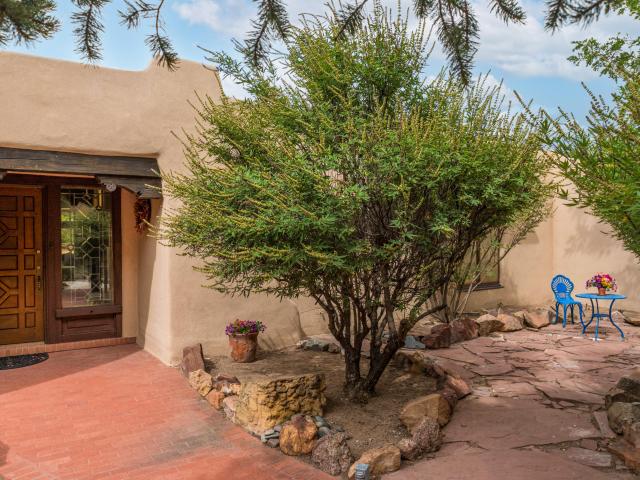 House for sale in Los Lunas, Valencia County