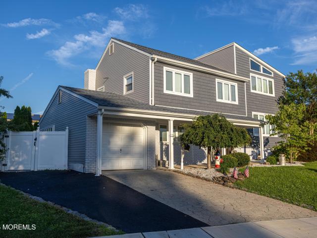 House for sale in Sayreville, New Jersey