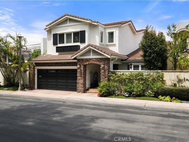 House for sale in Corona Del Mar, California