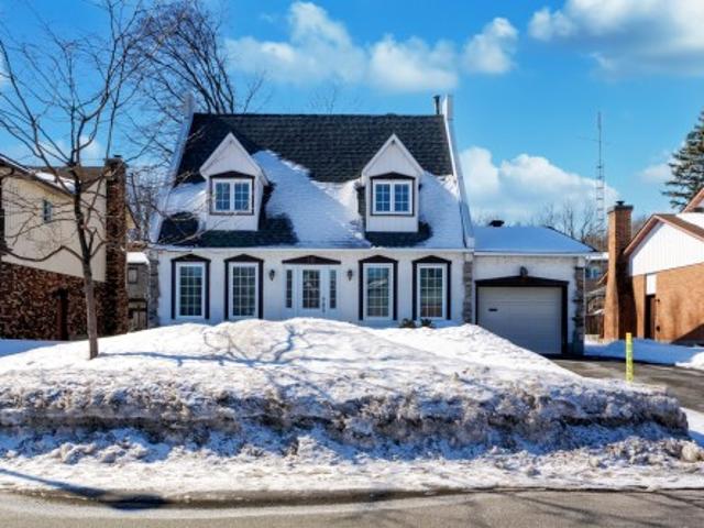 House for sale in Kirkland, Quebec
