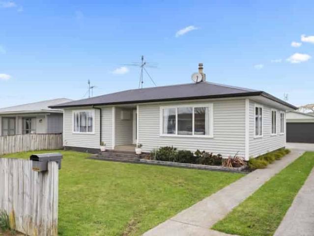 House for rent in Awhitu, Oroua County