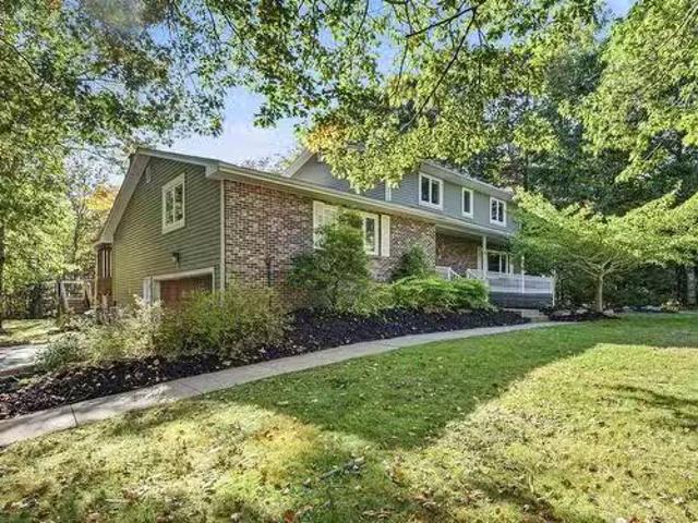 House for sale in Kinloch, Fall River