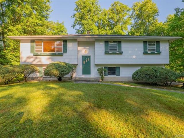House for sale in Baldwin Place, New York