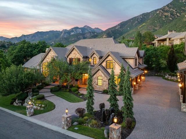 House for sale in Sandy, Utah