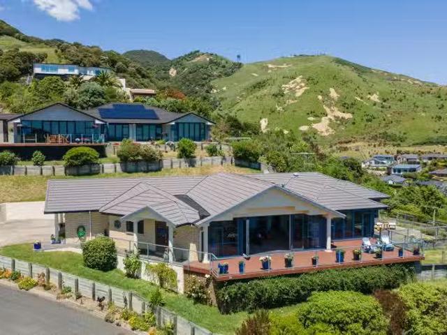 House for sale in Cable Bay, Nelson Bays