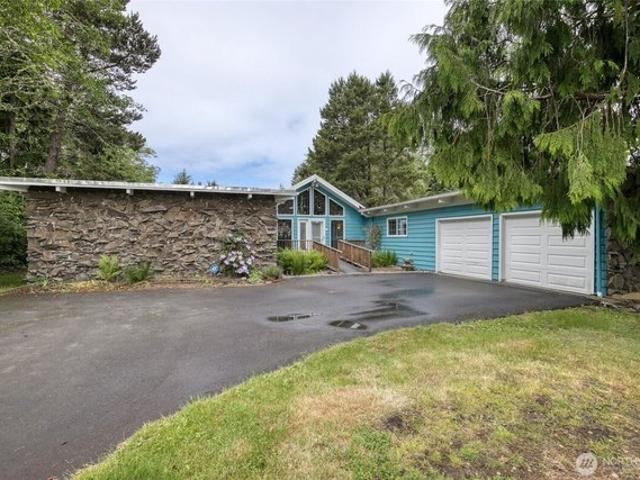 House for sale in Hoquiam, Washington