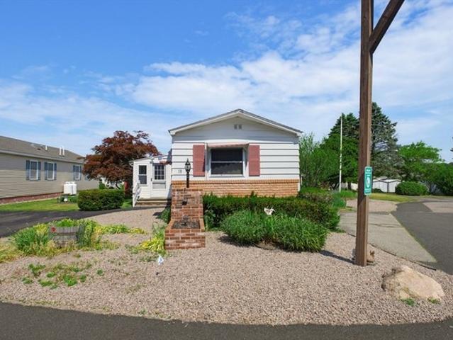 House for sale in Plainville, Massachusetts