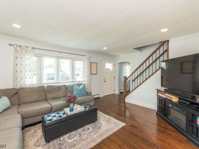 House for sale in Cedar Grove, New Jersey