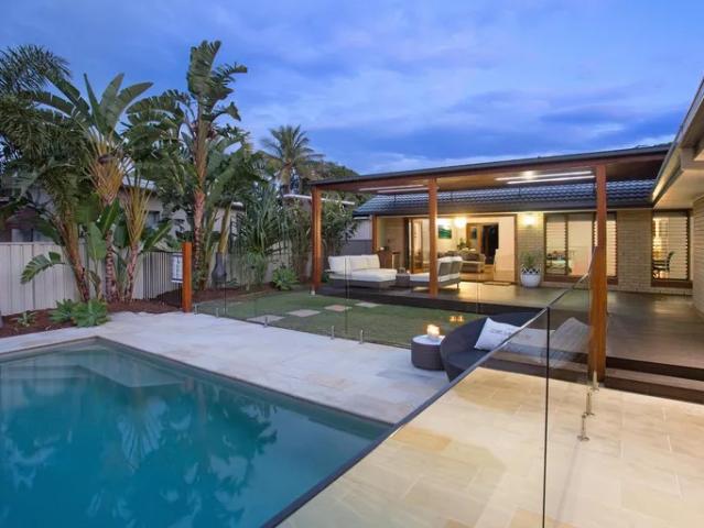 House for rent in Paradise Point, Gold Coast City