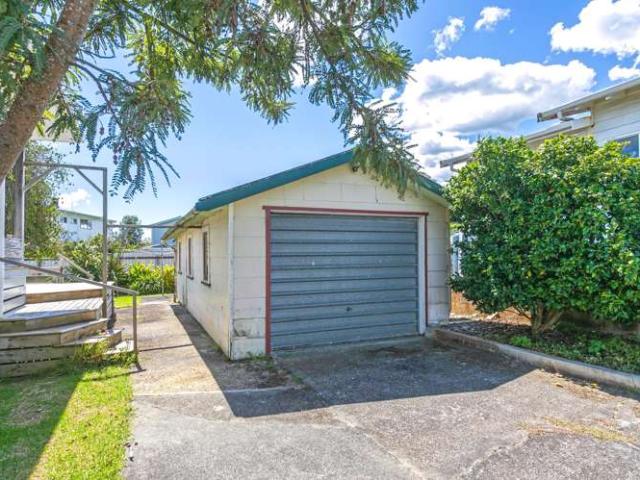 House for sale in Te Puru, Waikato