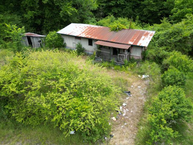 Commercial for sale in Delphia, Kentucky