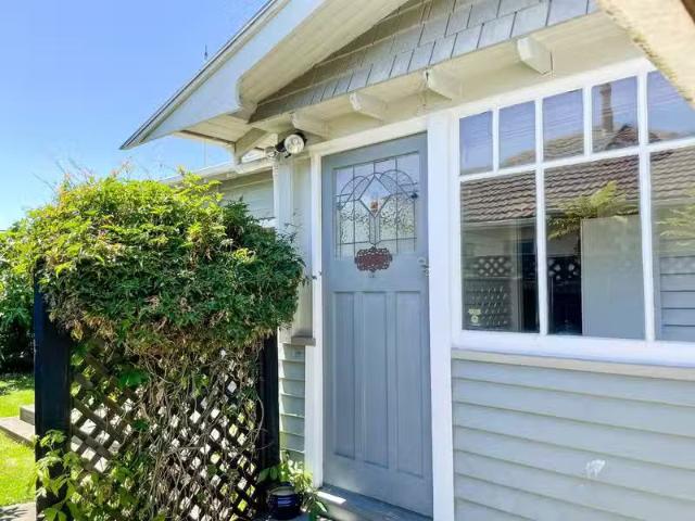 House for rent in Chaslands, Canterbury