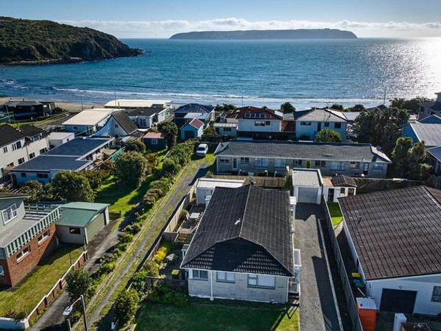 House for rent in Tītahi Bay, Porirua