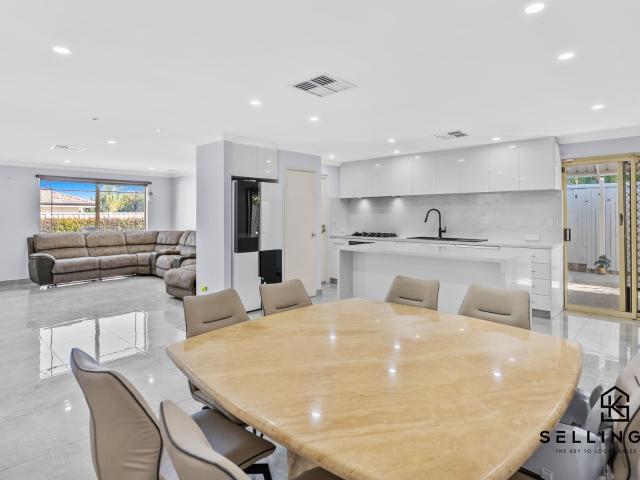 House for sale in Canning, Queens Park