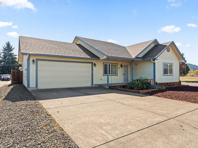 House for sale in Creswell, Lane County