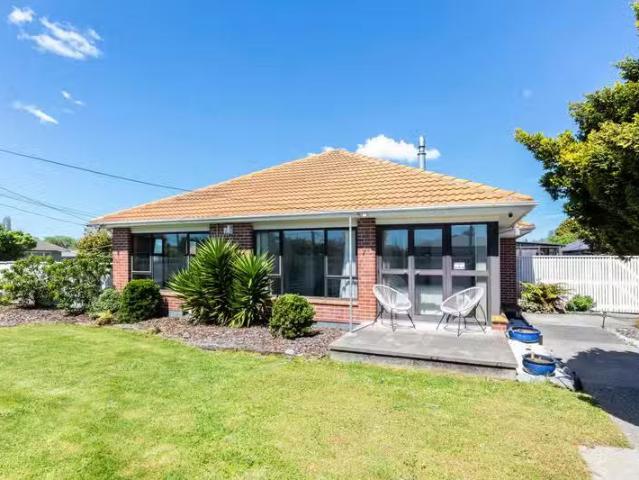 House for sale in Shirley, Canterbury