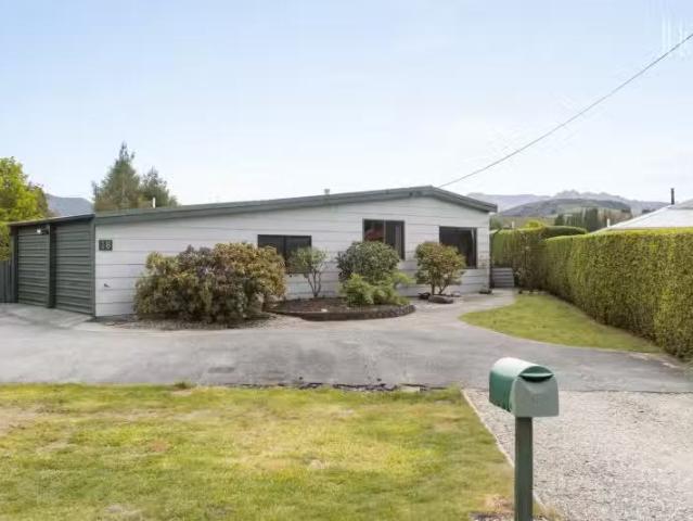 House for sale in Otakou