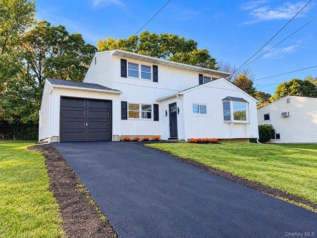 House for sale in Selden, Town of Brookhaven
