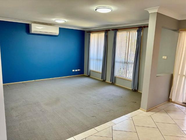House for rent in Glenmore Park, Sydney