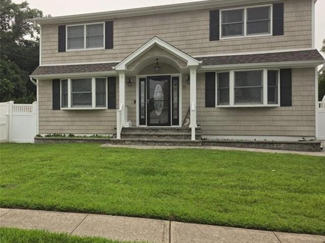 House for sale in Babylon, New York