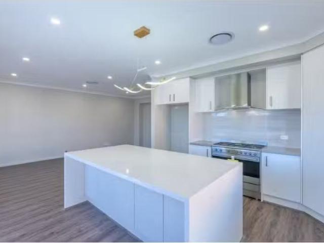 Condo for rent in Sydney, New South Wales