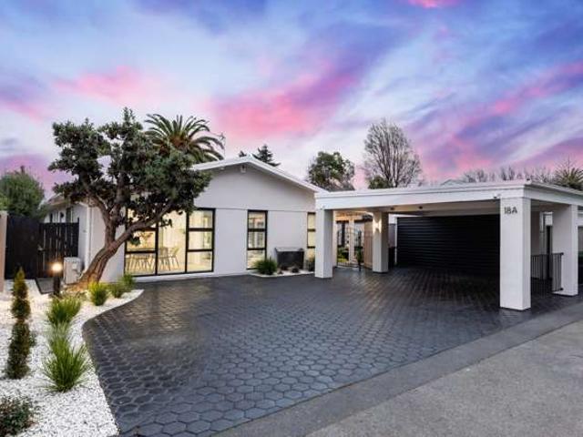 House for sale in Chaslands, Canterbury