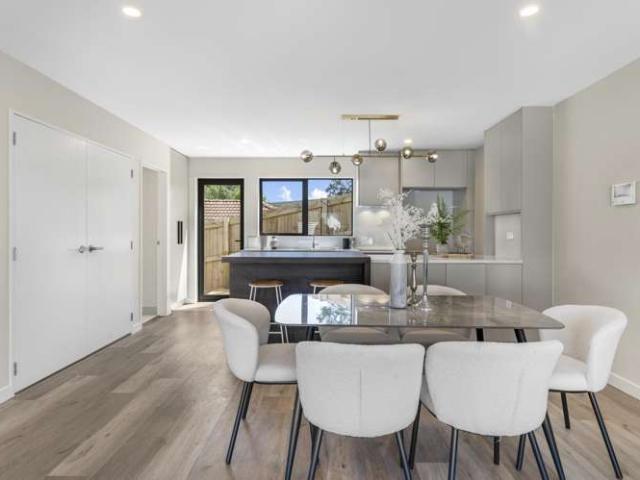 Townhouse for sale in Three Kings