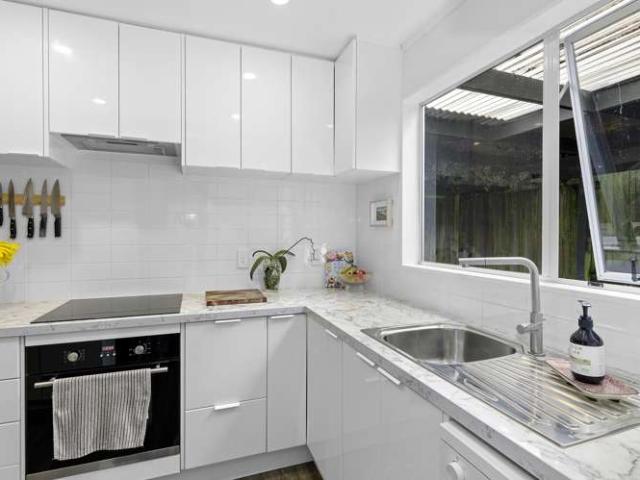 Townhouse for sale in Days Bay, Wellington