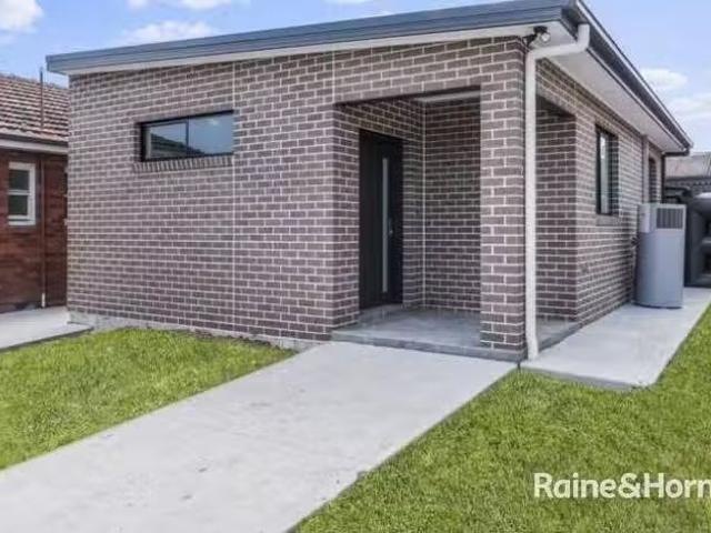 House for rent in Smithfield, New South Wales