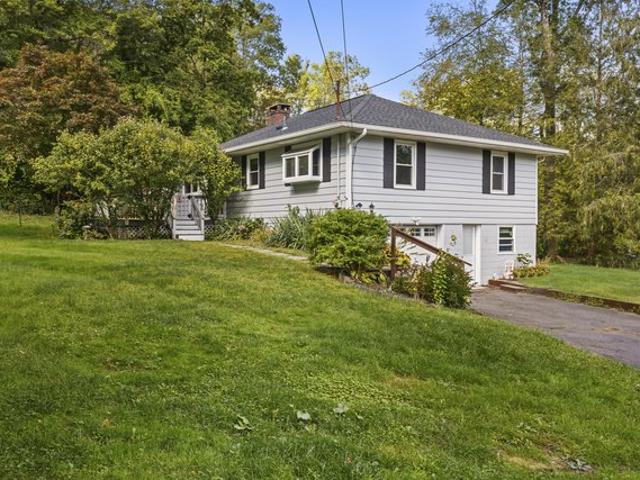 House for sale in New Fairfield, Connecticut