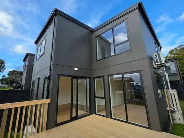 House for rent in Howick, Oroua County