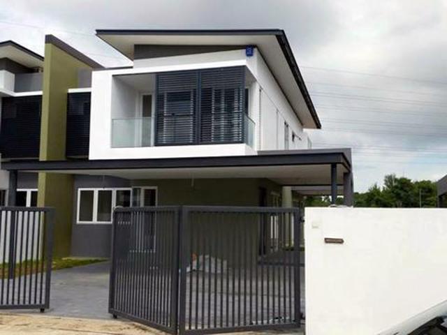 Terraced House for sale in Tanjong Sepat, Selangor