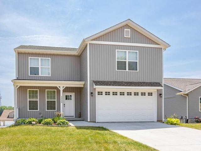 House for sale in Silvis, Illinois