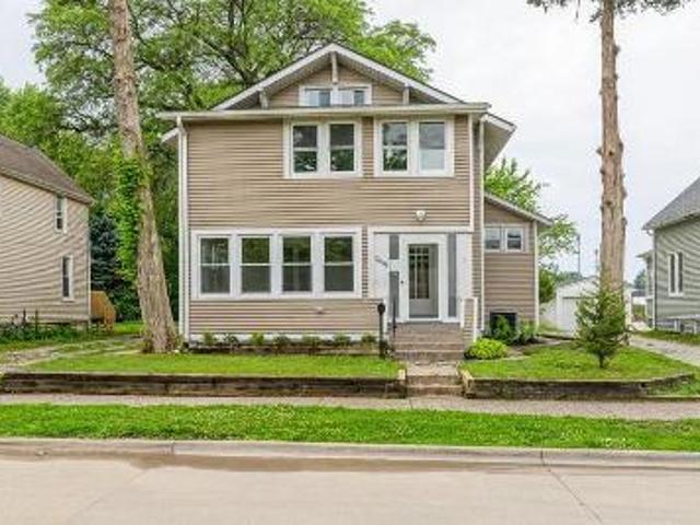 House for sale in Moline