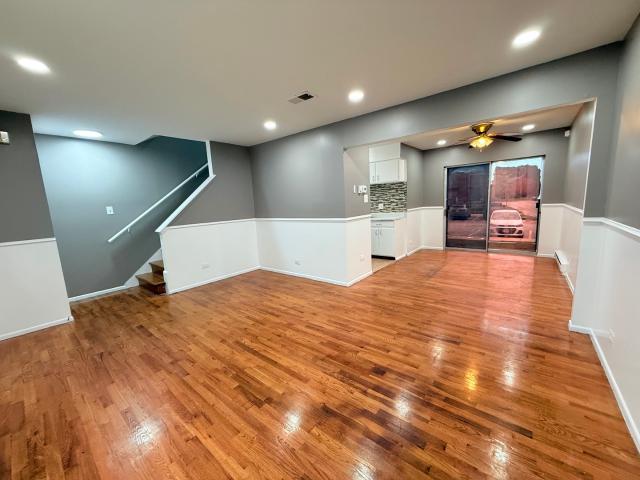 Townhouse for sale in Villa Park, Illinois
