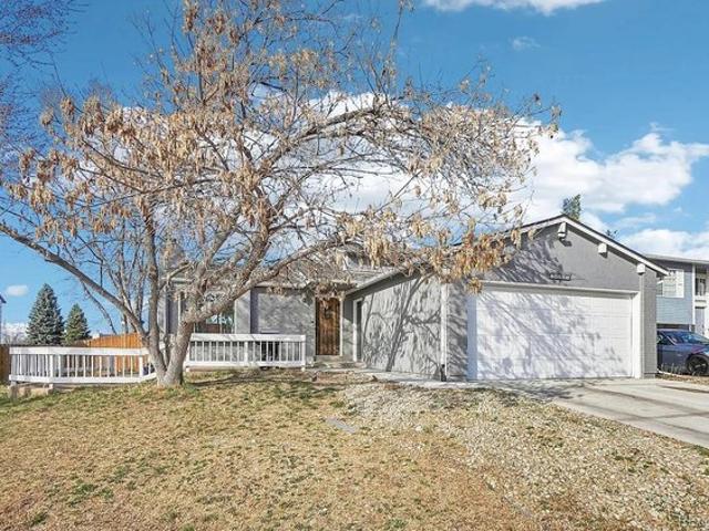 House for sale in Aurora, Adams County