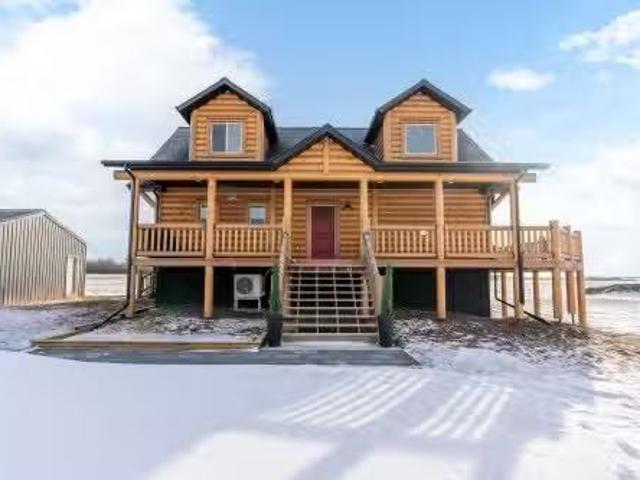 House for sale in Beaver, Alberta