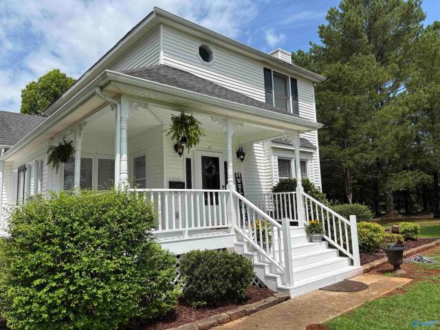 House for sale in New Market, Alabama