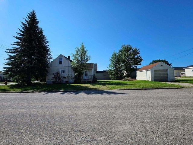 House for sale in Sault Sainte Marie, Michigan