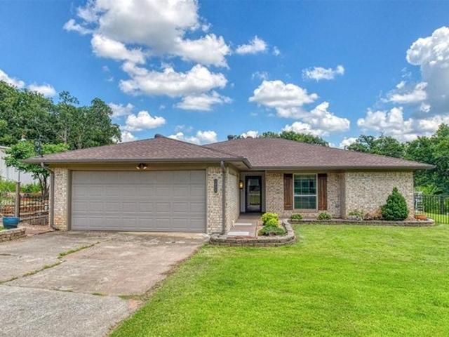 House for sale in Choctaw, Oklahoma